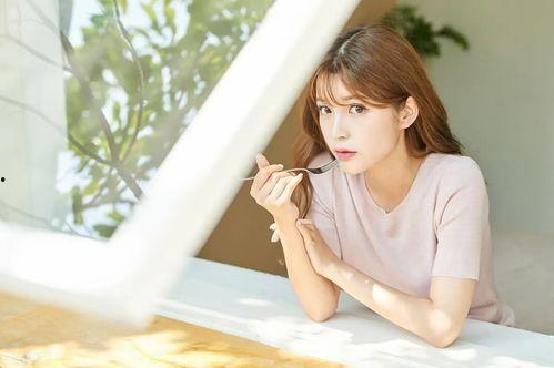 福利片长发美女摸b视频在线观看,在线观看令人心潮澎湃